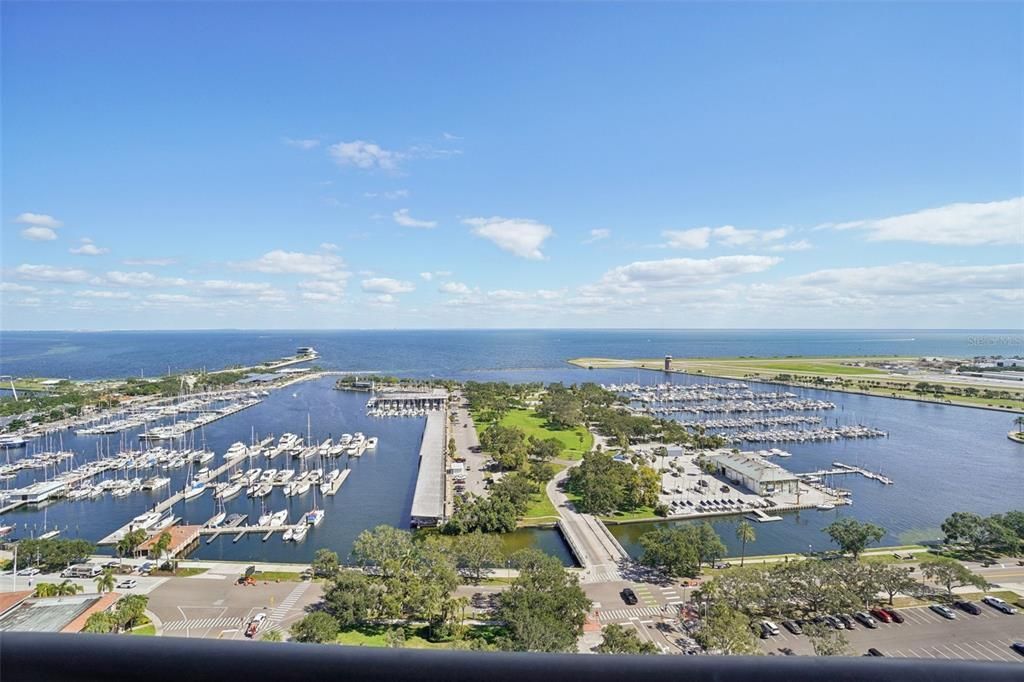 For Sale: $1,150,000 (2 beds, 2 baths, 1930 Square Feet)