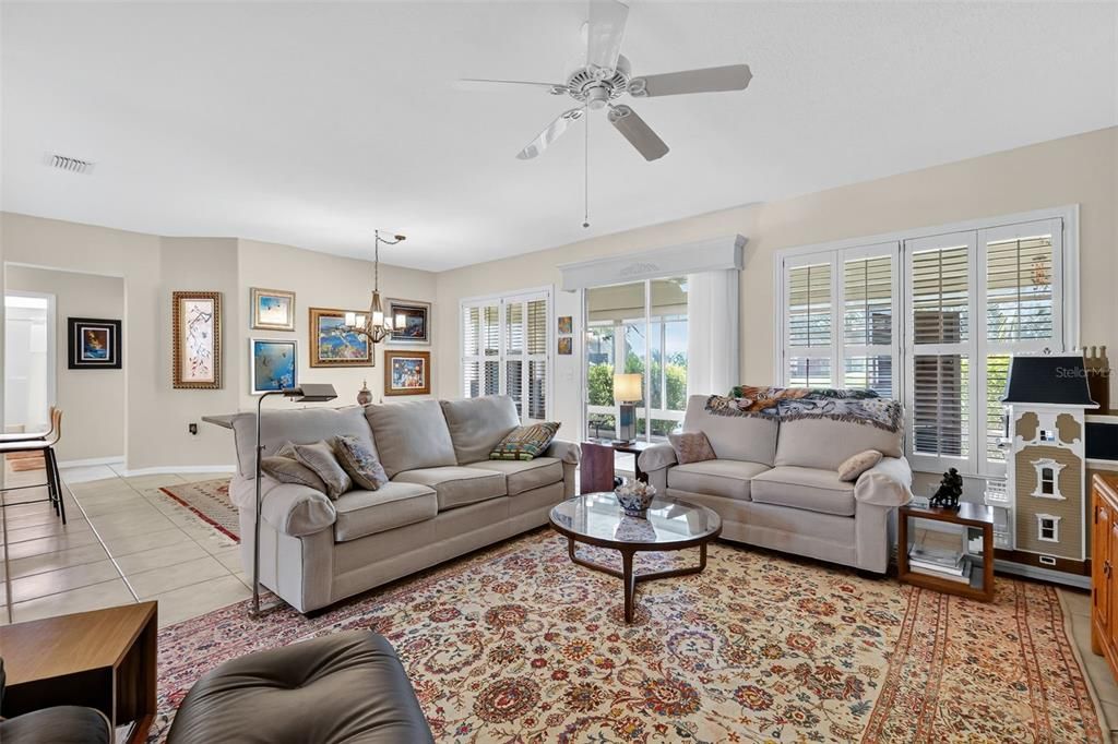 For Sale: $419,000 (3 beds, 2 baths, 1936 Square Feet)