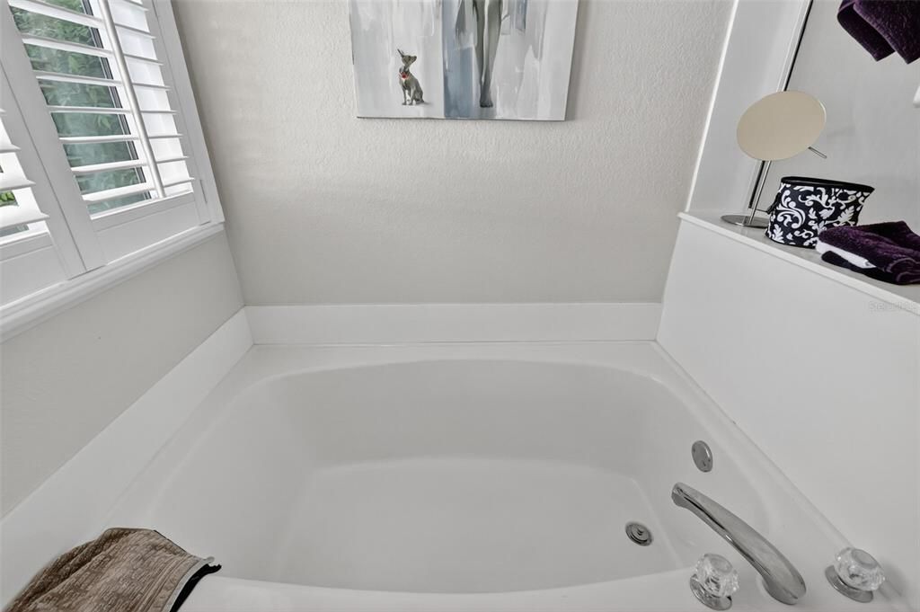 For Sale: $419,000 (3 beds, 2 baths, 1936 Square Feet)