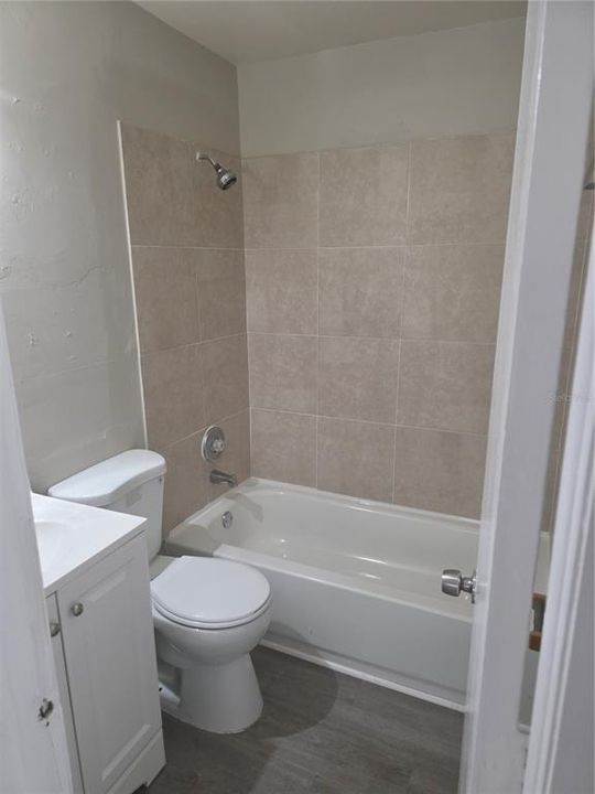 Activo con contrato: $350,000 (0 camas, 0 baños, 1584 Pies cuadrados)