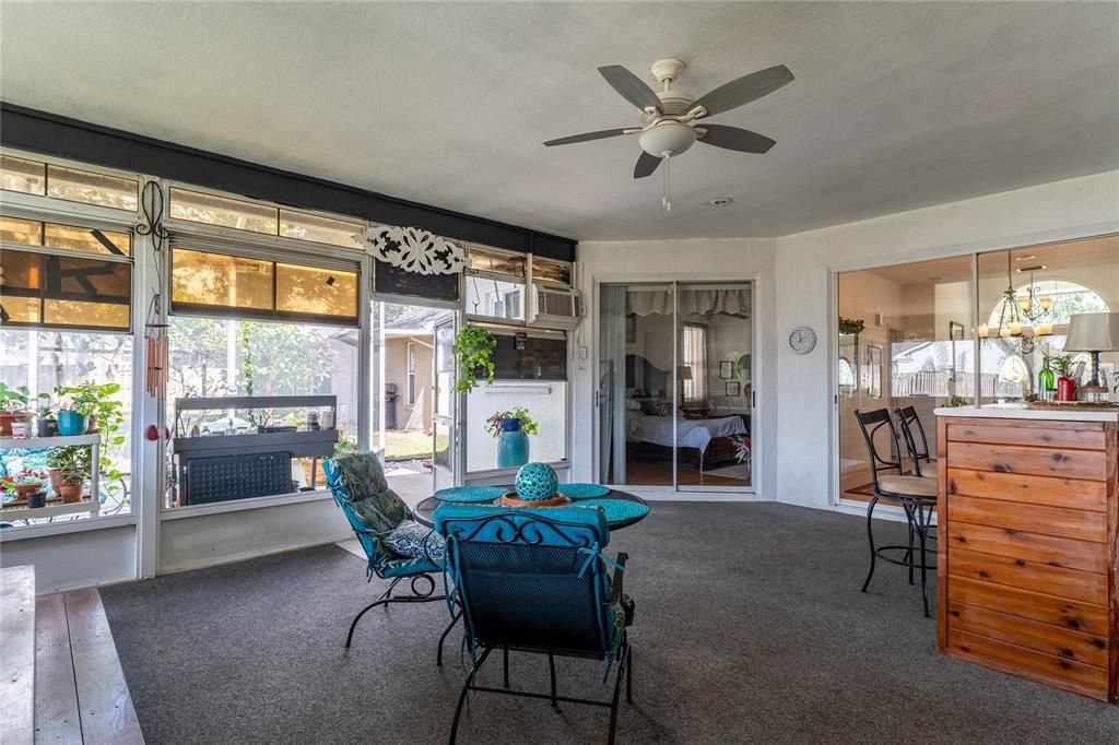 待售: $515,000 (4 贝兹, 2 浴室, 2341 平方英尺)