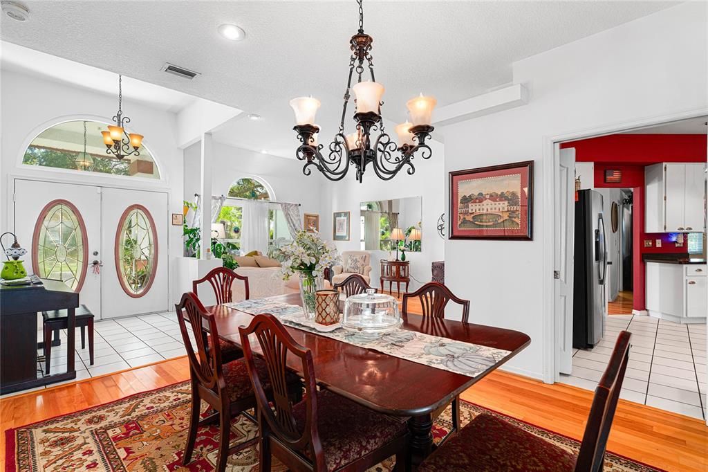 待售: $515,000 (4 贝兹, 2 浴室, 2341 平方英尺)