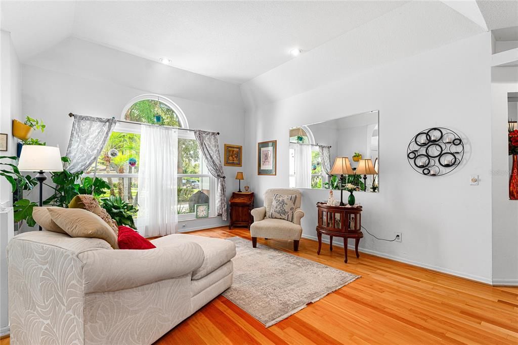 待售: $515,000 (4 贝兹, 2 浴室, 2341 平方英尺)