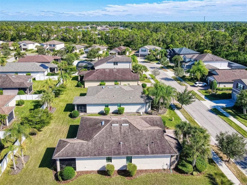 Active With Contract: $295,000 (3 beds, 2 baths, 1684 Square Feet)