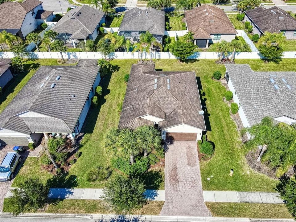 Active With Contract: $295,000 (3 beds, 2 baths, 1684 Square Feet)