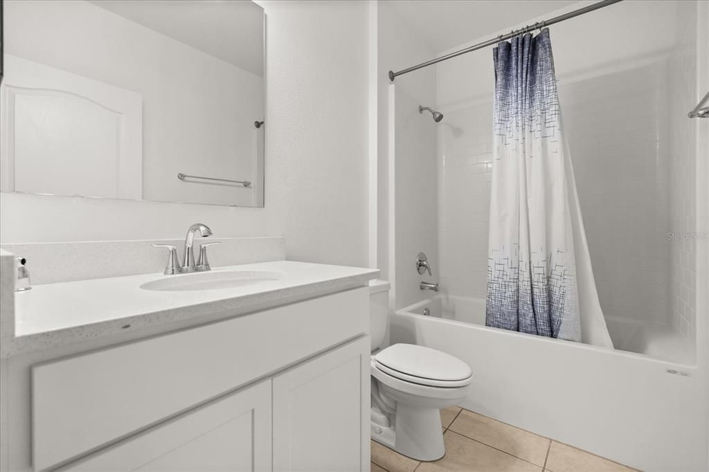 For Sale: $384,900 (4 beds, 2 baths, 1994 Square Feet)