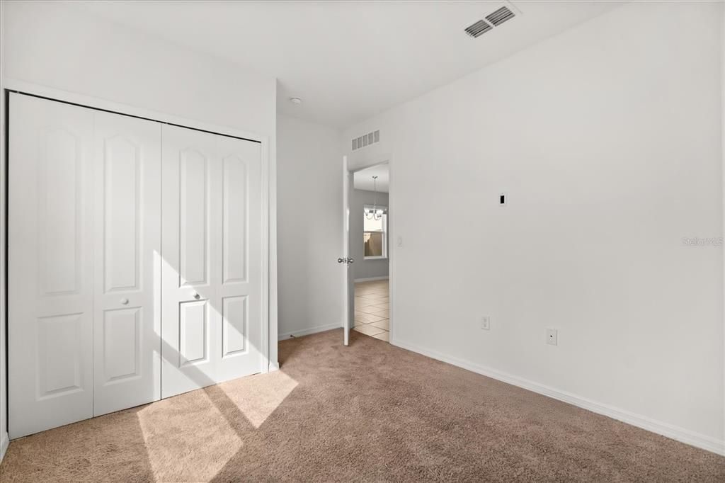 For Sale: $384,900 (4 beds, 2 baths, 1994 Square Feet)