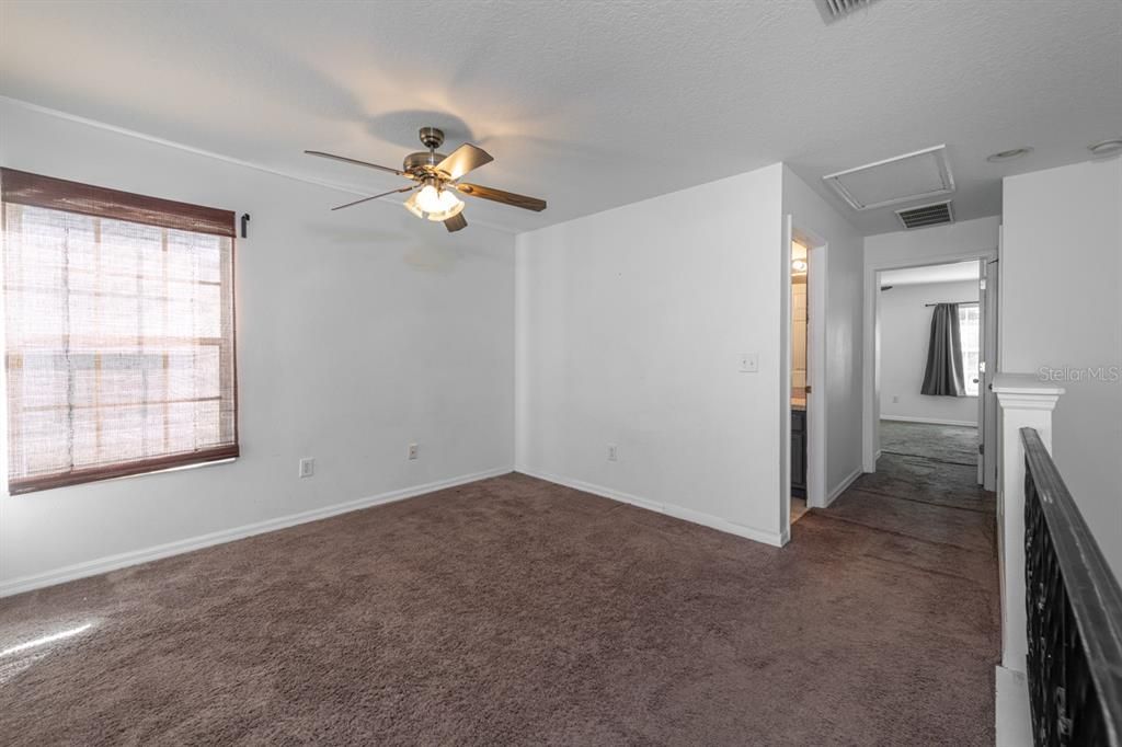 For Sale: $215,000 (2 beds, 2 baths, 1328 Square Feet)