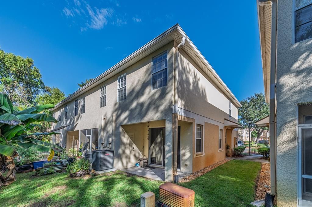 For Sale: $215,000 (2 beds, 2 baths, 1328 Square Feet)