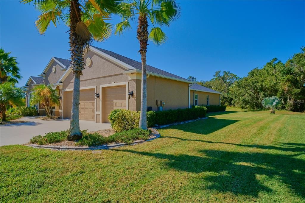 合同活跃: $829,000 (4 贝兹, 3 浴室, 3164 平方英尺)