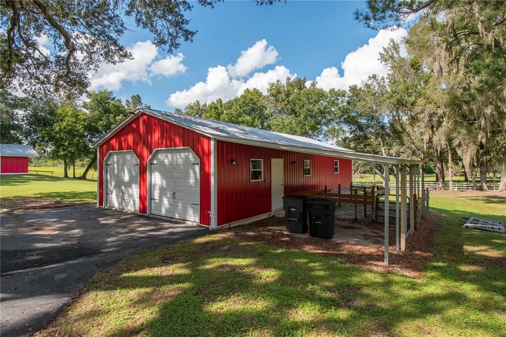 合同活跃: $850,000 (4 贝兹, 3 浴室, 2416 平方英尺)