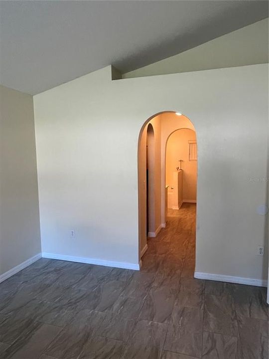 For Rent: $1,800 (4 beds, 2 baths, 2088 Square Feet)