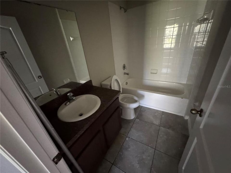 For Rent: $2,695 (5 beds, 3 baths, 2926 Square Feet)