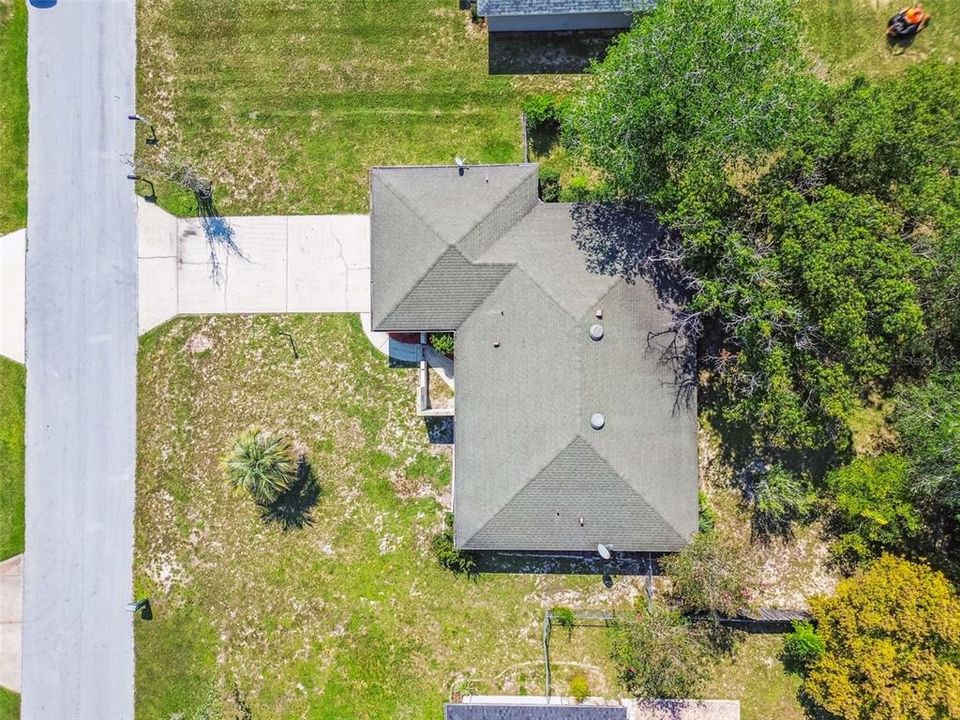 Active With Contract: $249,900 (3 beds, 2 baths, 1402 Square Feet)