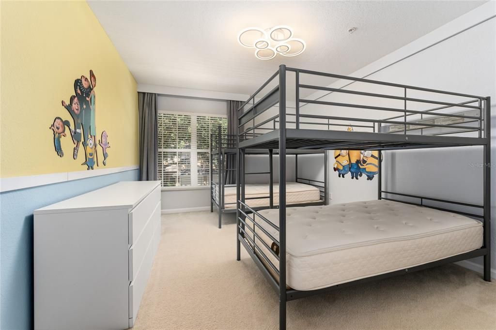 For Sale: $325,000 (3 beds, 2 baths, 1797 Square Feet)