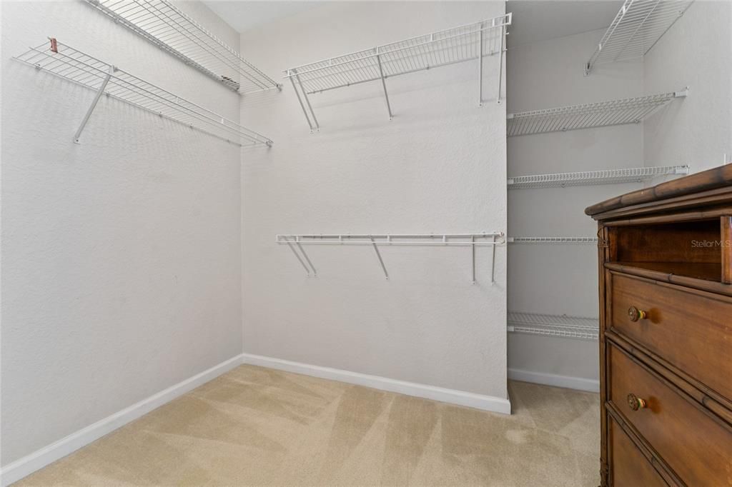 For Sale: $325,000 (3 beds, 2 baths, 1797 Square Feet)