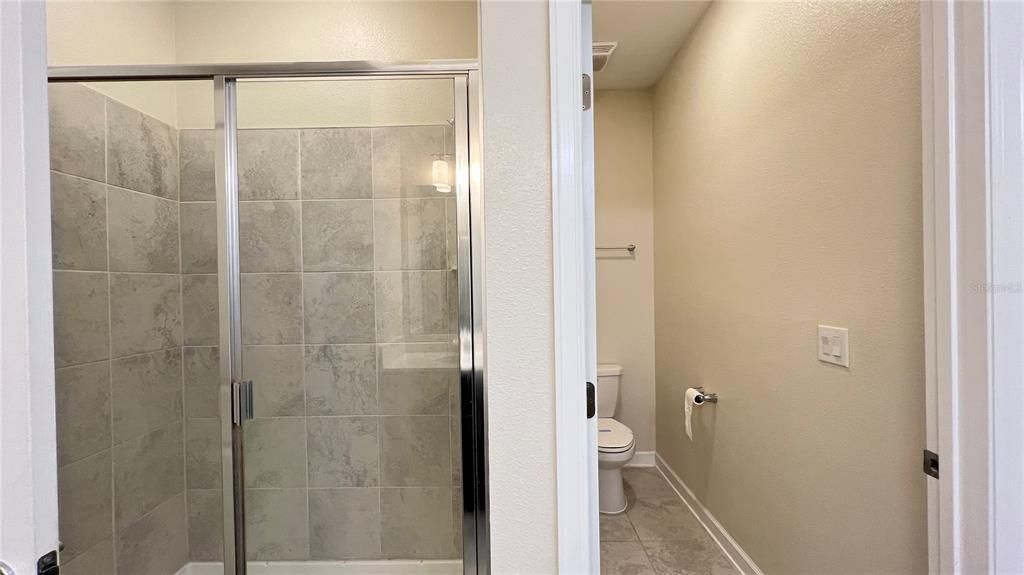 For Rent: $2,500 (3 beds, 2 baths, 1950 Square Feet)