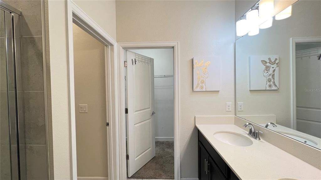 For Rent: $2,500 (3 beds, 2 baths, 1950 Square Feet)