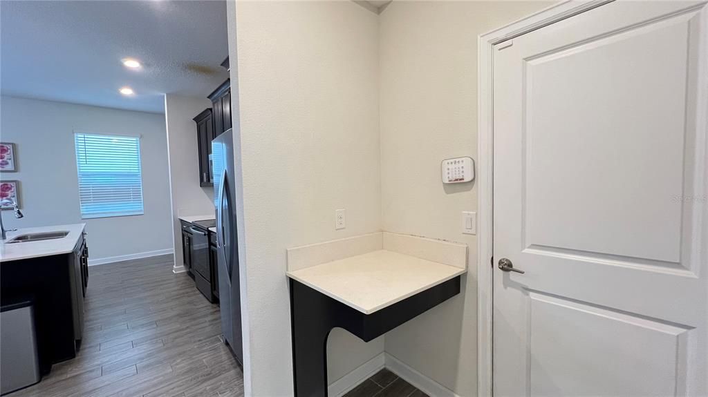 For Rent: $2,500 (3 beds, 2 baths, 1950 Square Feet)