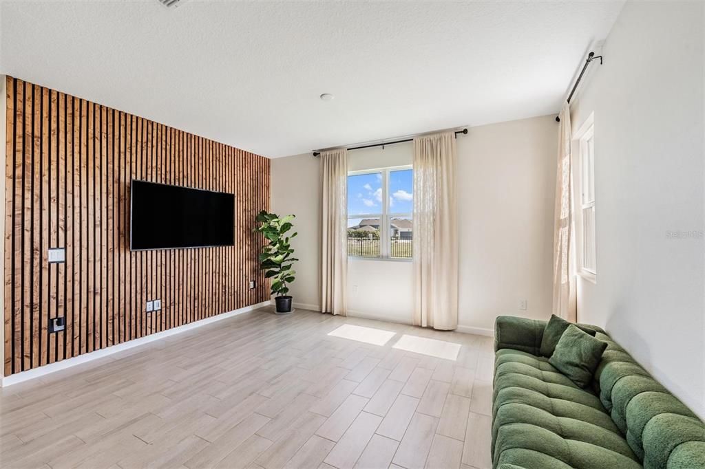 For Sale: $475,000 (4 beds, 3 baths, 2250 Square Feet)