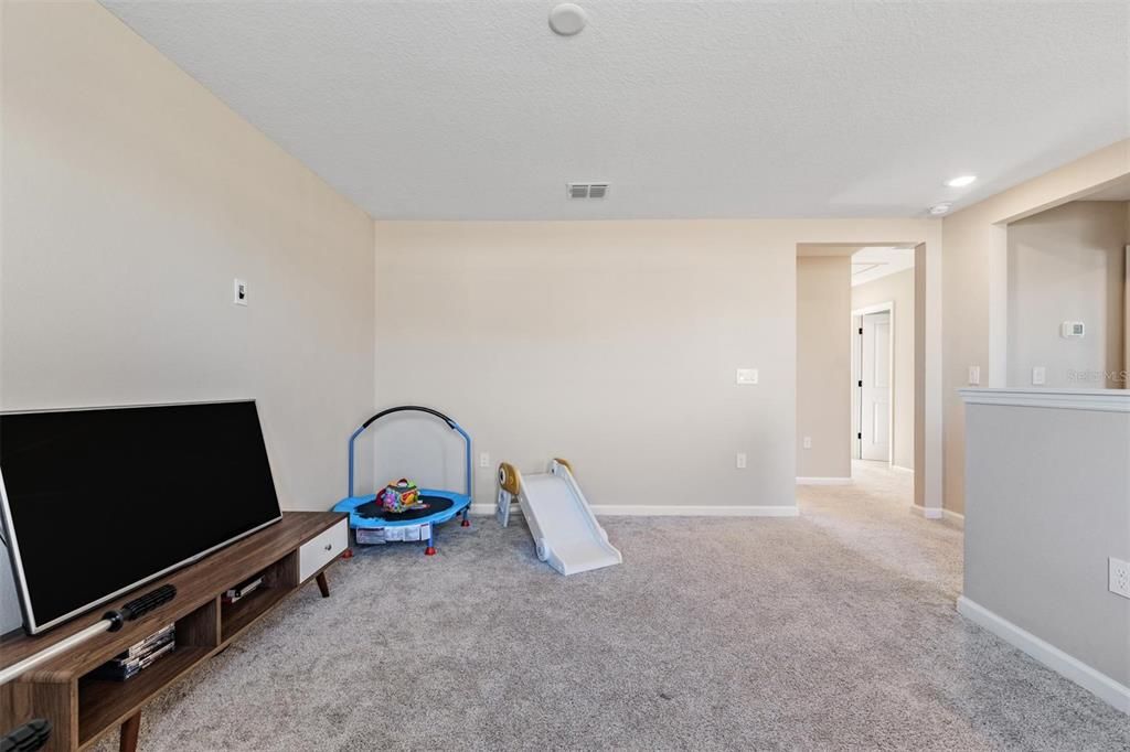 For Sale: $475,000 (4 beds, 3 baths, 2250 Square Feet)