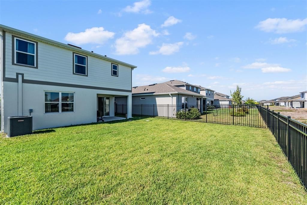 For Sale: $475,000 (4 beds, 3 baths, 2250 Square Feet)