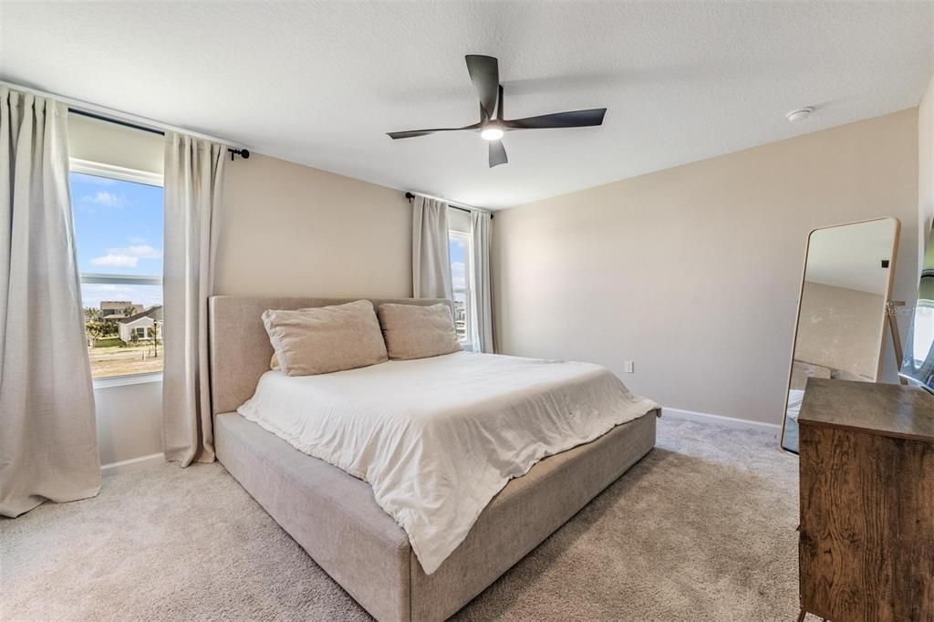 For Sale: $475,000 (4 beds, 3 baths, 2250 Square Feet)