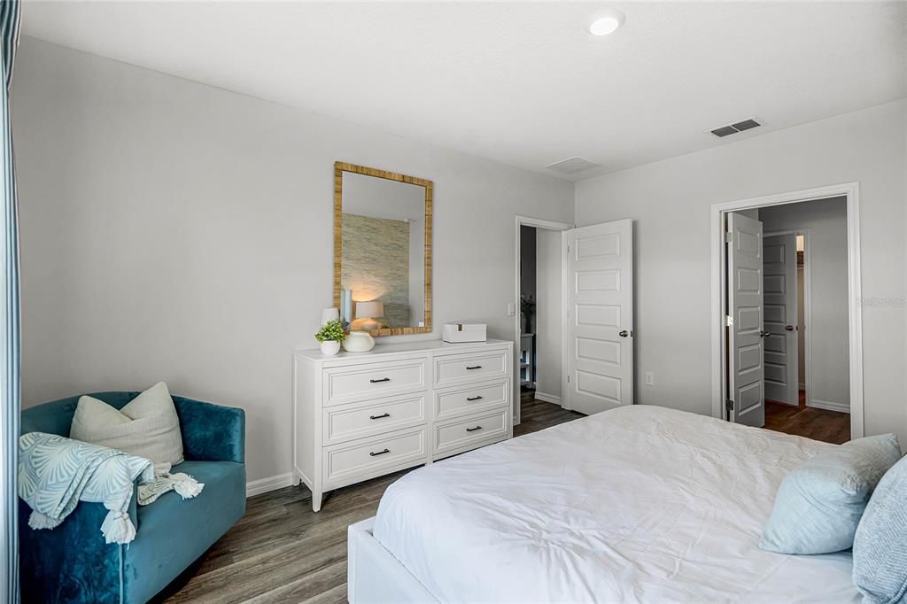 For Sale: $310,490 (4 beds, 2 baths, 1828 Square Feet)