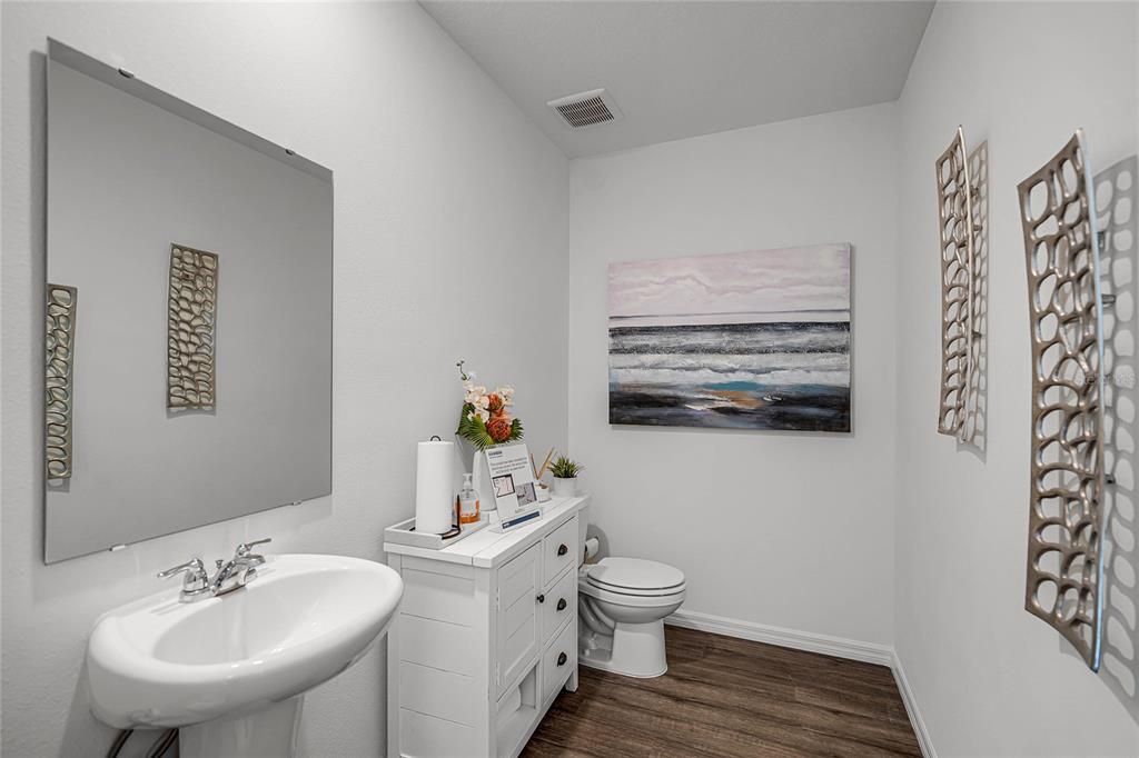 For Sale: $310,490 (4 beds, 2 baths, 1828 Square Feet)