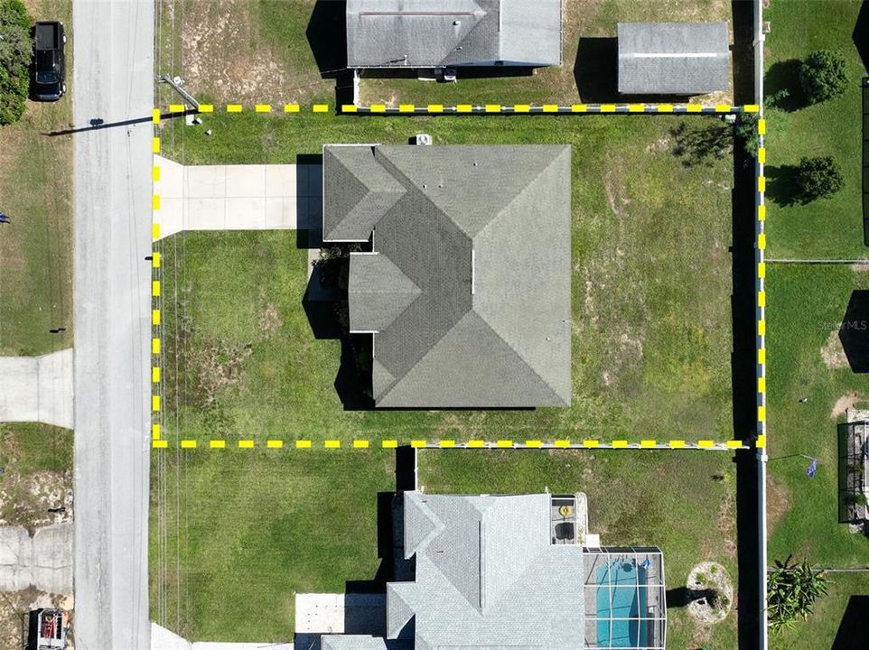 合同活跃: $369,900 (4 贝兹, 2 浴室, 2255 平方英尺)