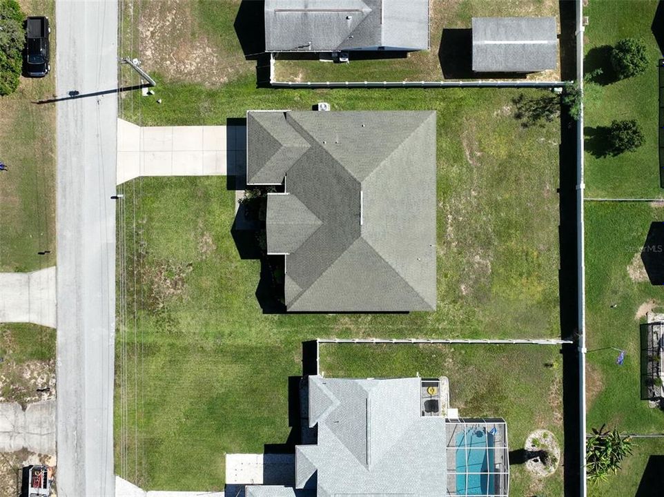 合同活跃: $369,900 (4 贝兹, 2 浴室, 2255 平方英尺)