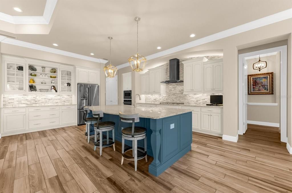 Под контрактом: $1,499,000 (3 спален, 3 ванн, 2852 Квадратных фут)