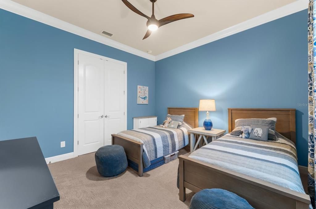 Под контрактом: $1,499,000 (3 спален, 3 ванн, 2852 Квадратных фут)