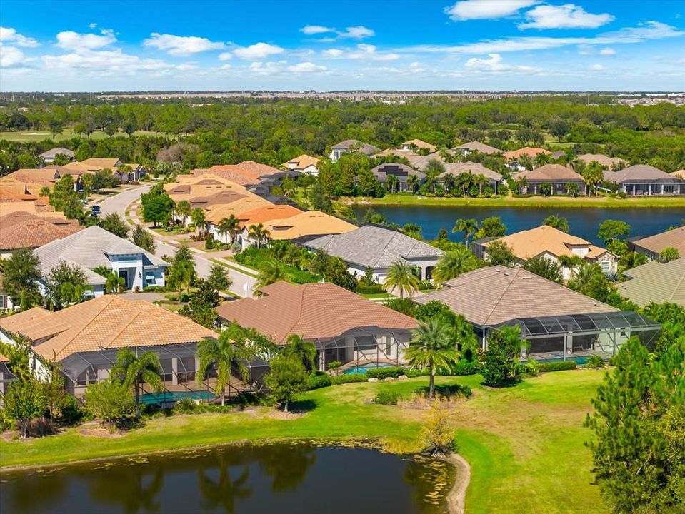 Под контрактом: $1,499,000 (3 спален, 3 ванн, 2852 Квадратных фут)