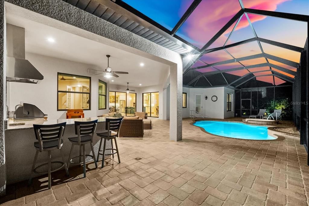 Под контрактом: $1,499,000 (3 спален, 3 ванн, 2852 Квадратных фут)