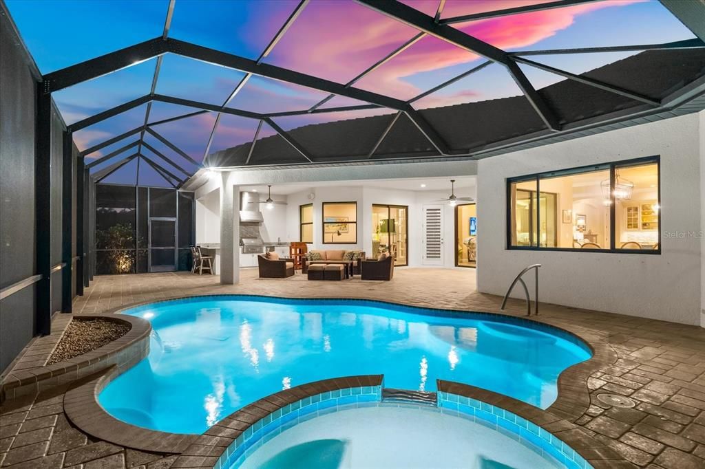 Под контрактом: $1,499,000 (3 спален, 3 ванн, 2852 Квадратных фут)