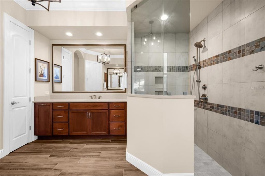 Под контрактом: $1,499,000 (3 спален, 3 ванн, 2852 Квадратных фут)