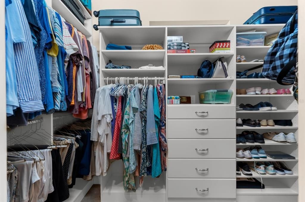 Под контрактом: $1,499,000 (3 спален, 3 ванн, 2852 Квадратных фут)