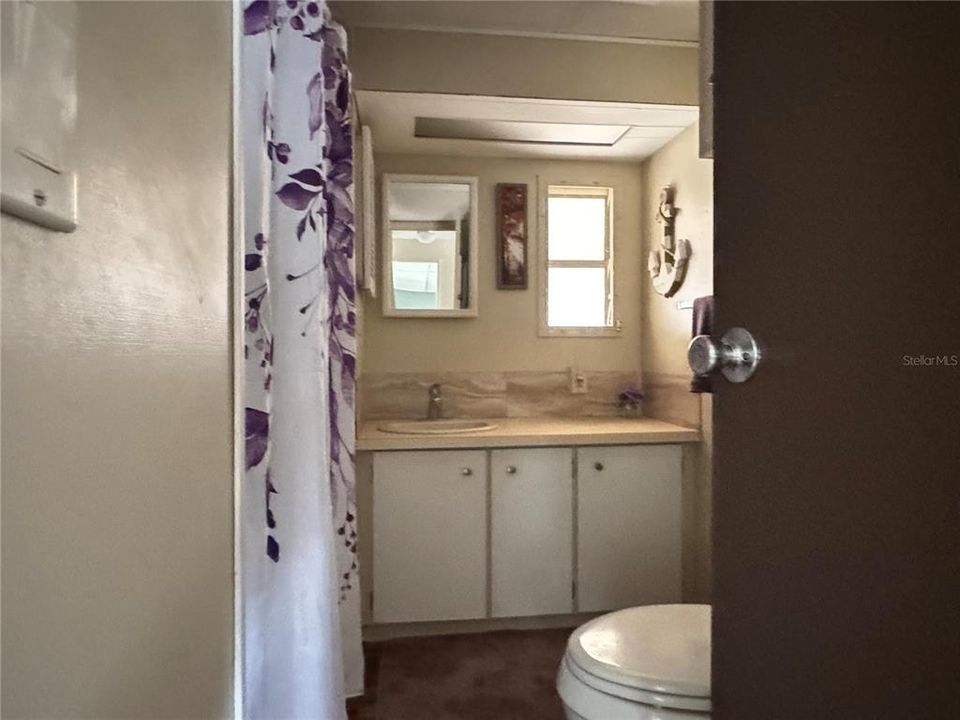 For Sale: $115,000 (2 beds, 1 baths, 680 Square Feet)