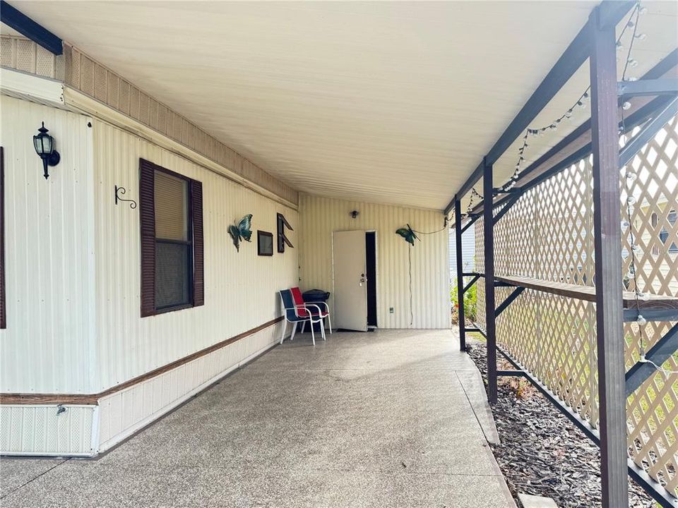 For Sale: $115,000 (2 beds, 1 baths, 680 Square Feet)