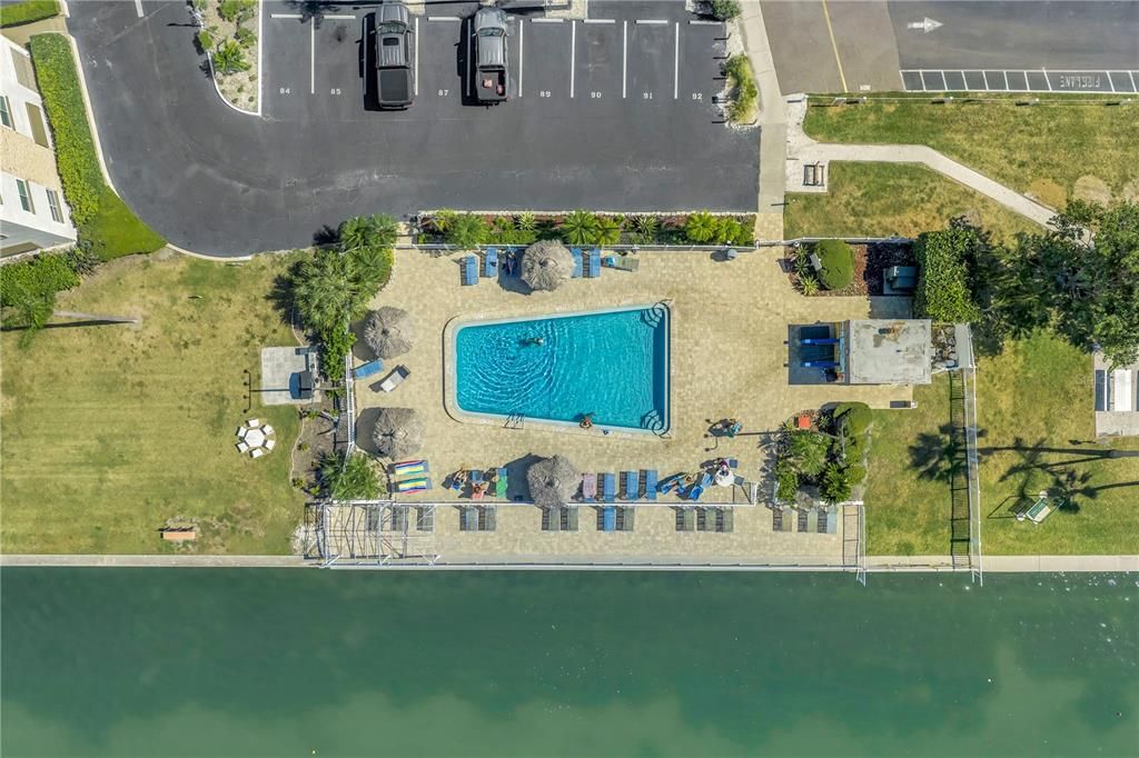 待售: $319,900 (2 贝兹, 2 浴室, 1255 平方英尺)