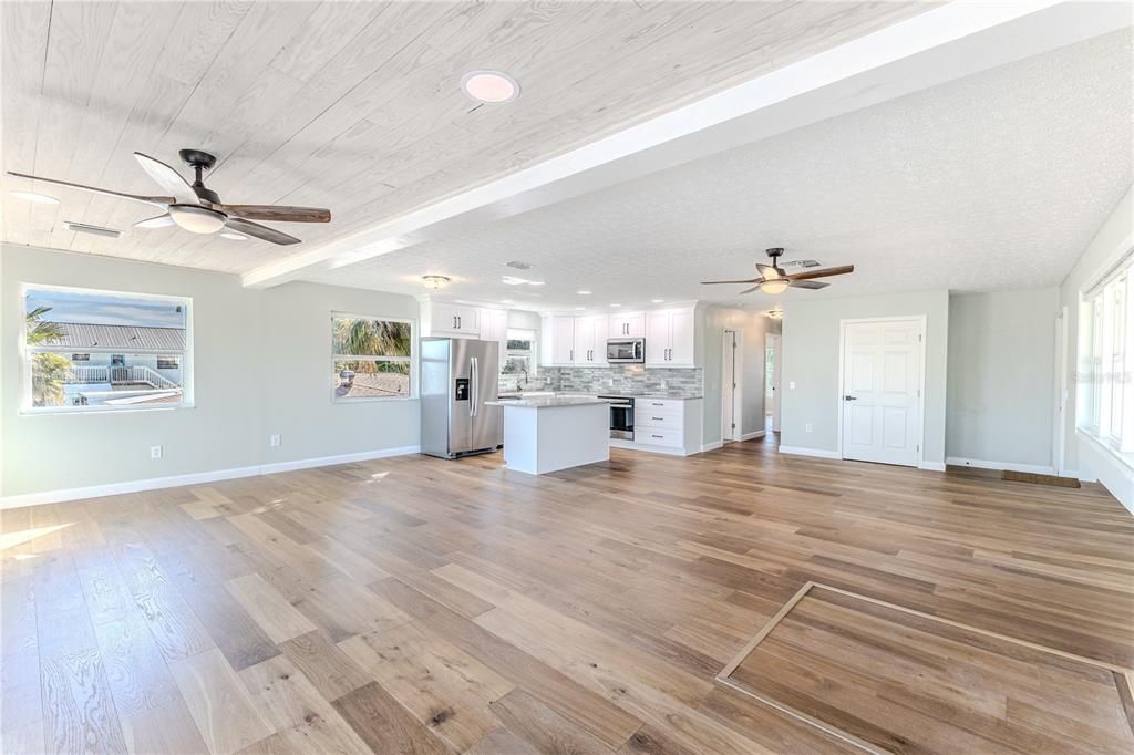 En Venta: $649,000 (2 camas, 2 baños, 1248 Pies cuadrados)