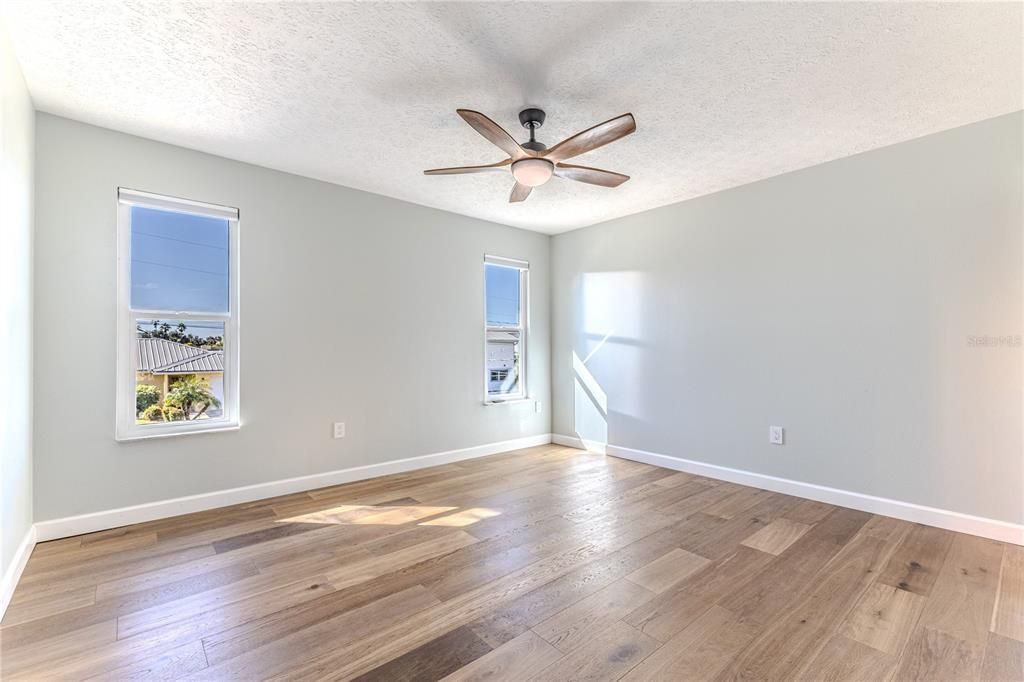 En Venta: $649,000 (2 camas, 2 baños, 1248 Pies cuadrados)