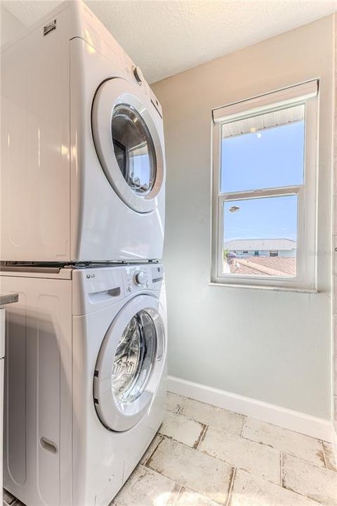 En Venta: $649,000 (2 camas, 2 baños, 1248 Pies cuadrados)