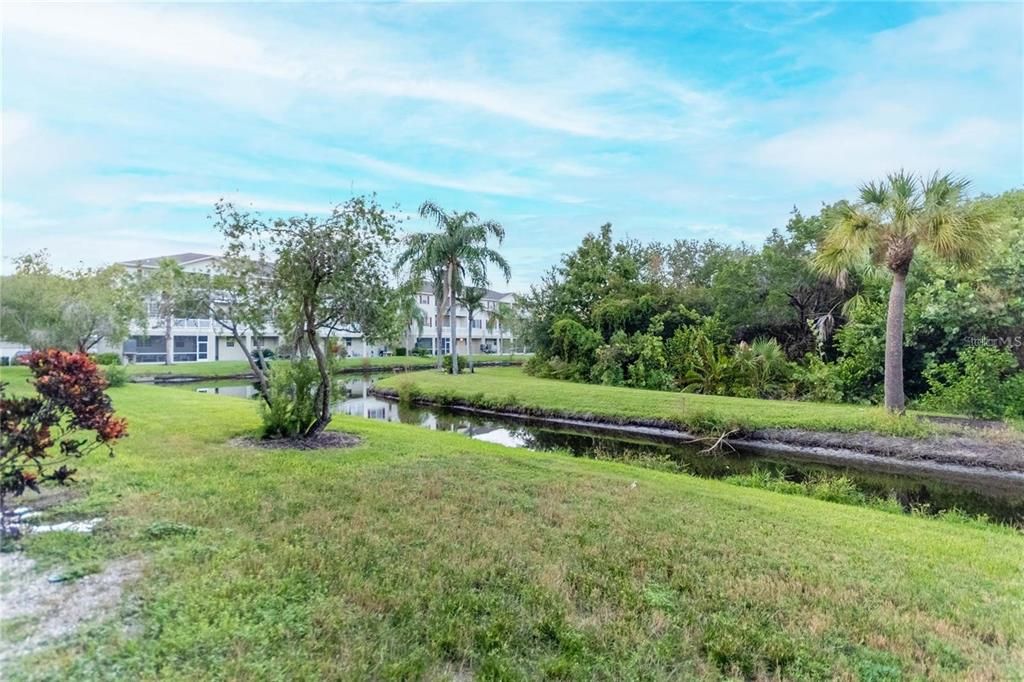 Active With Contract: $2,900 (4 beds, 3 baths, 2604 Square Feet)