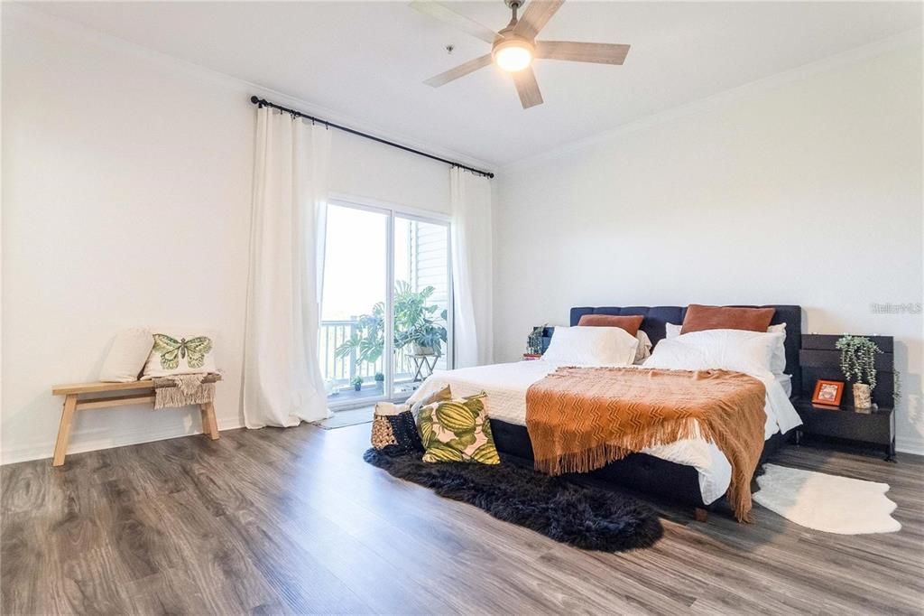 Active With Contract: $2,900 (4 beds, 3 baths, 2604 Square Feet)