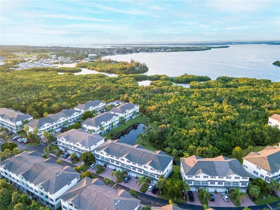 Active With Contract: $2,900 (4 beds, 3 baths, 2604 Square Feet)