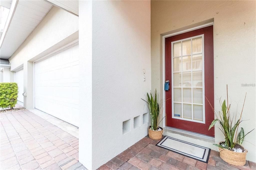 Active With Contract: $2,900 (4 beds, 3 baths, 2604 Square Feet)