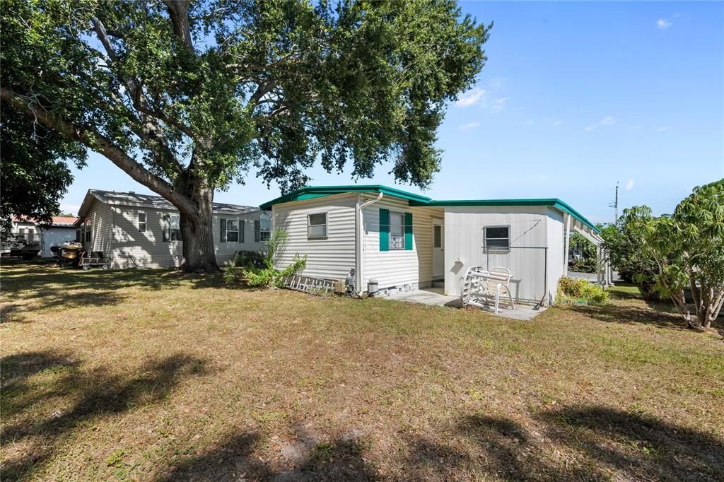 For Sale: $110,000 (2 beds, 1 baths, 768 Square Feet)