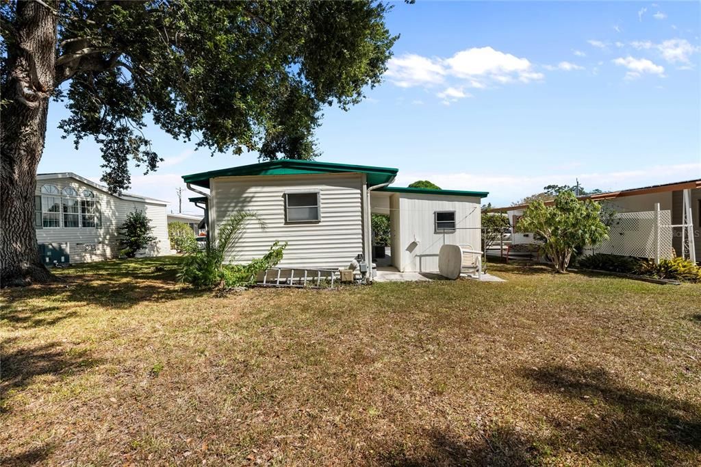 For Sale: $110,000 (2 beds, 1 baths, 768 Square Feet)